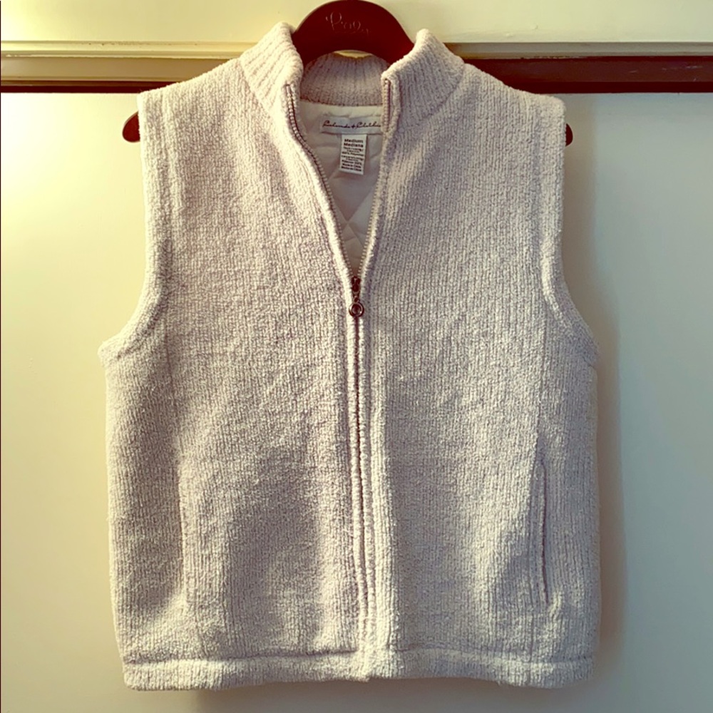 Women’s fleece vest size medium